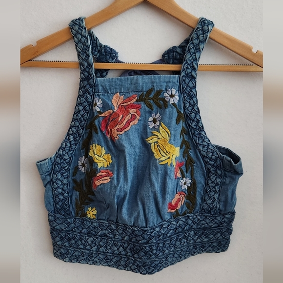 BNWT Anthropologie Pilcro embroidered denim top, size XS - Picture 2 of 10